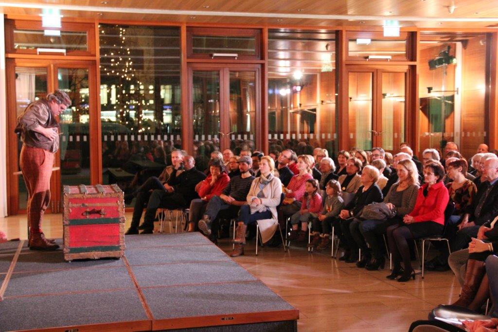Gastspiel der Seebühne Hiddensee in der Landesvertretung M-V beim Bund in Berlin mit „Buon Natale Pinoccio - Italienische Weihnachten“